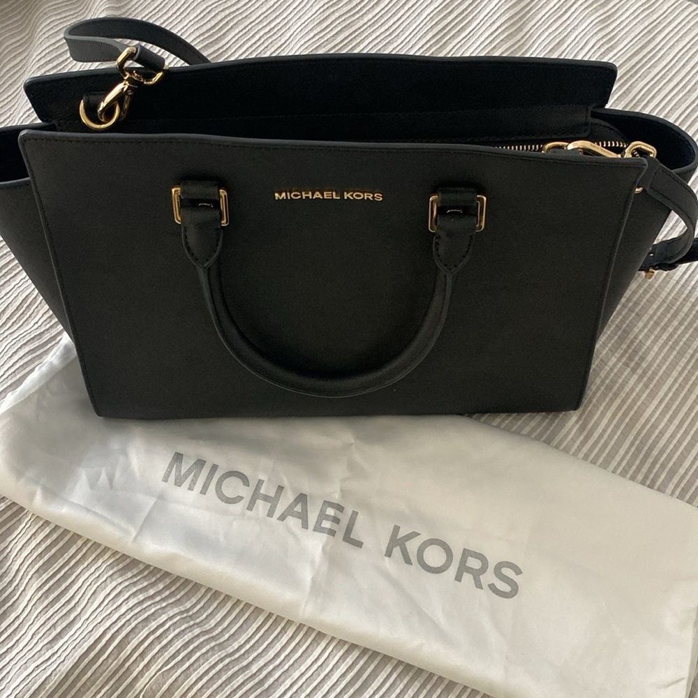 Michael Kors Black Saffiano Leather Large Selma Satchel - Picture 8 of 9
